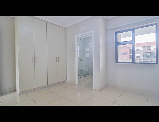 2 BEDROOM APARTMENT FOR SALE IN UMHLANGA RIDGE